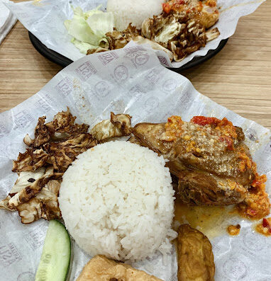 Ayam Gepuk Pak Gembus Nong Chik