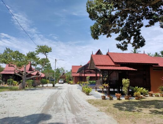 Kampung Malaya Homestay (Kesang)