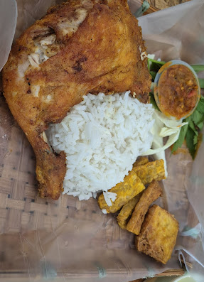 Dapoq Campoq Ayam Gepuk Bandar Dato Onn Branch