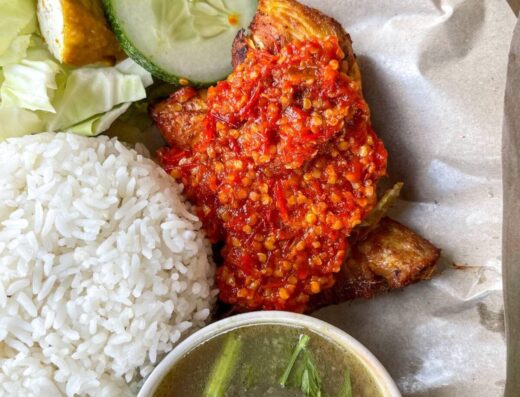 Ayam Gepuk Bujang Lapok