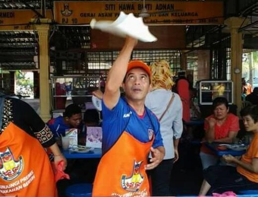 Warong Pak Ari Roti Canai Terbang Ledang