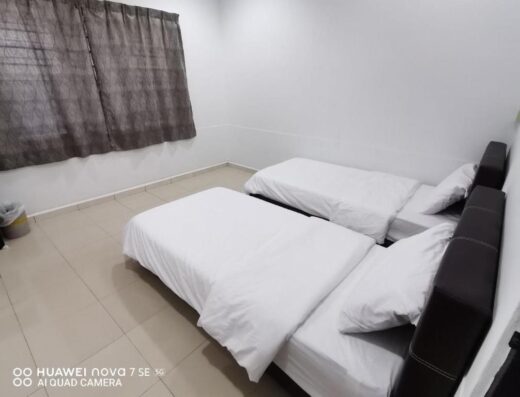 SingLeisure Holiday House