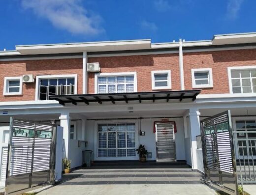 Entire Home at Indahpura, Kulai