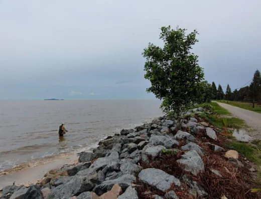 Teluk Kerang Beach