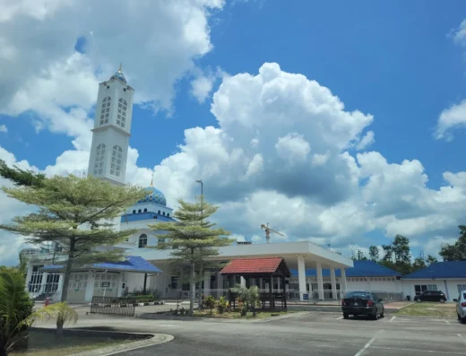 Al-Falah Seri Alam Mosque
